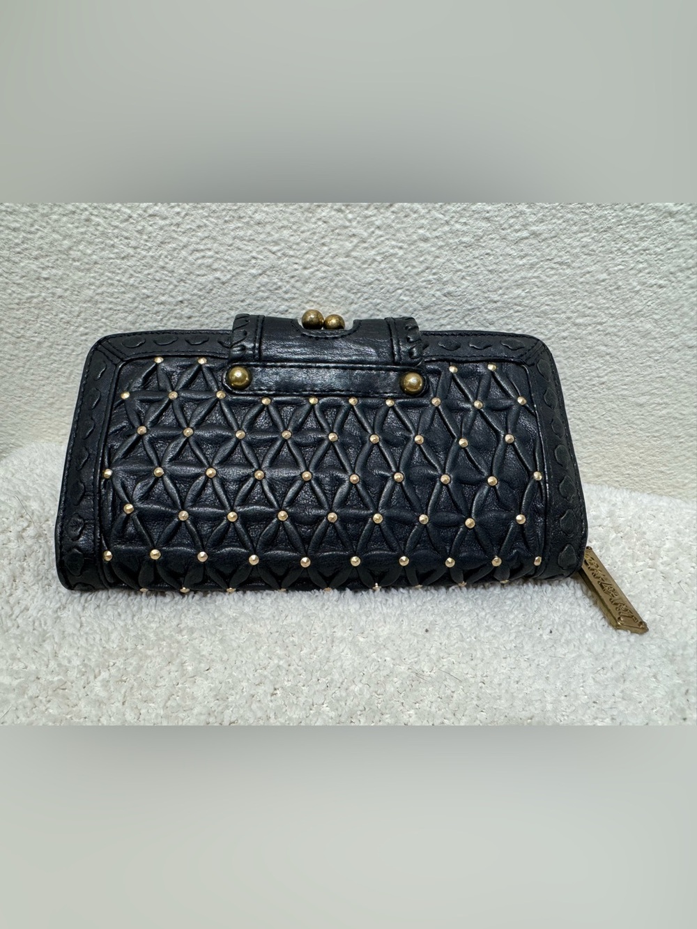 Lockheart Kisslock Wallet - Picture 2 of 6